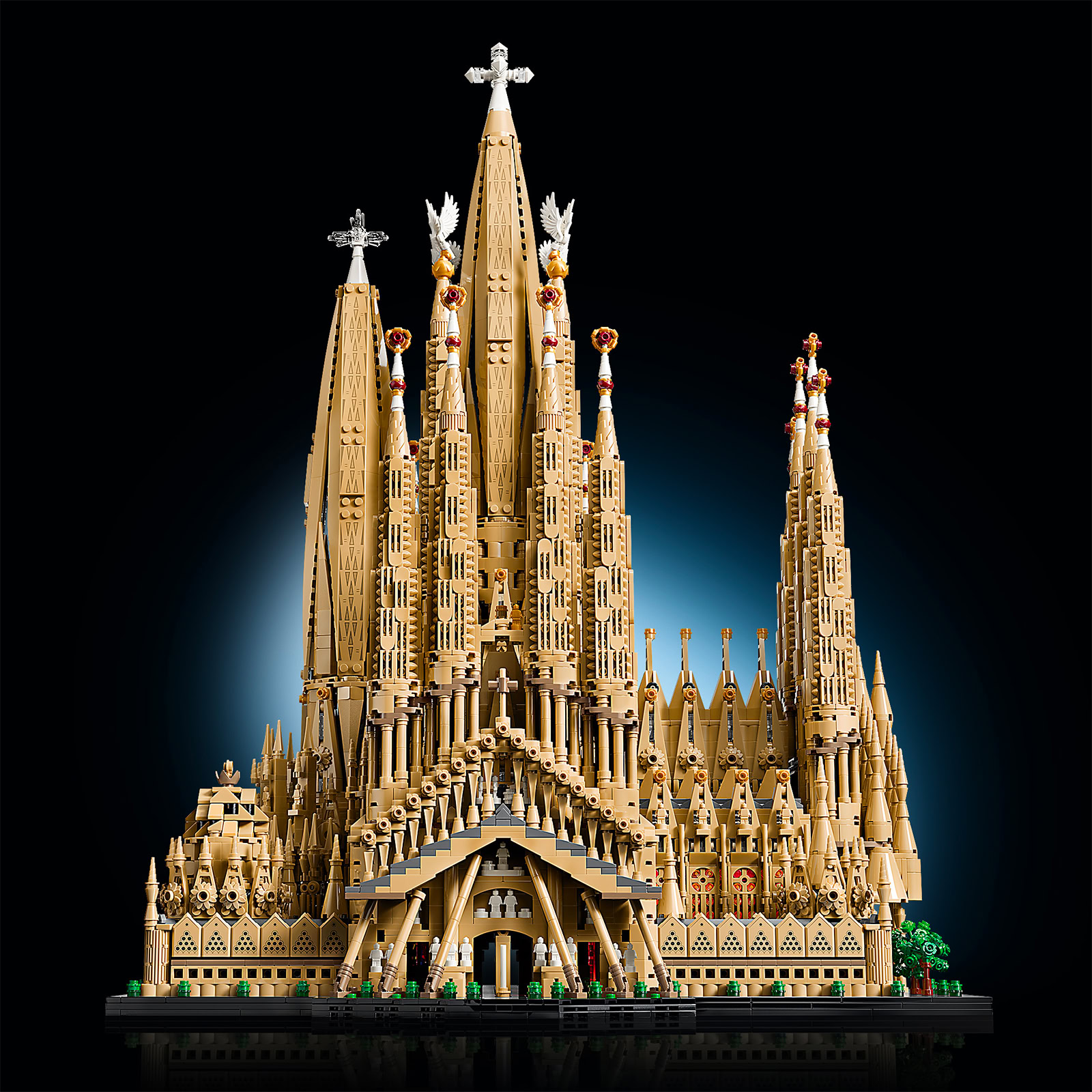LEGO 21065 Sagrada Família — Nativity Facade